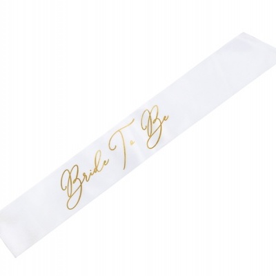 Lenço branco com texto dourado 'Bride To Be'