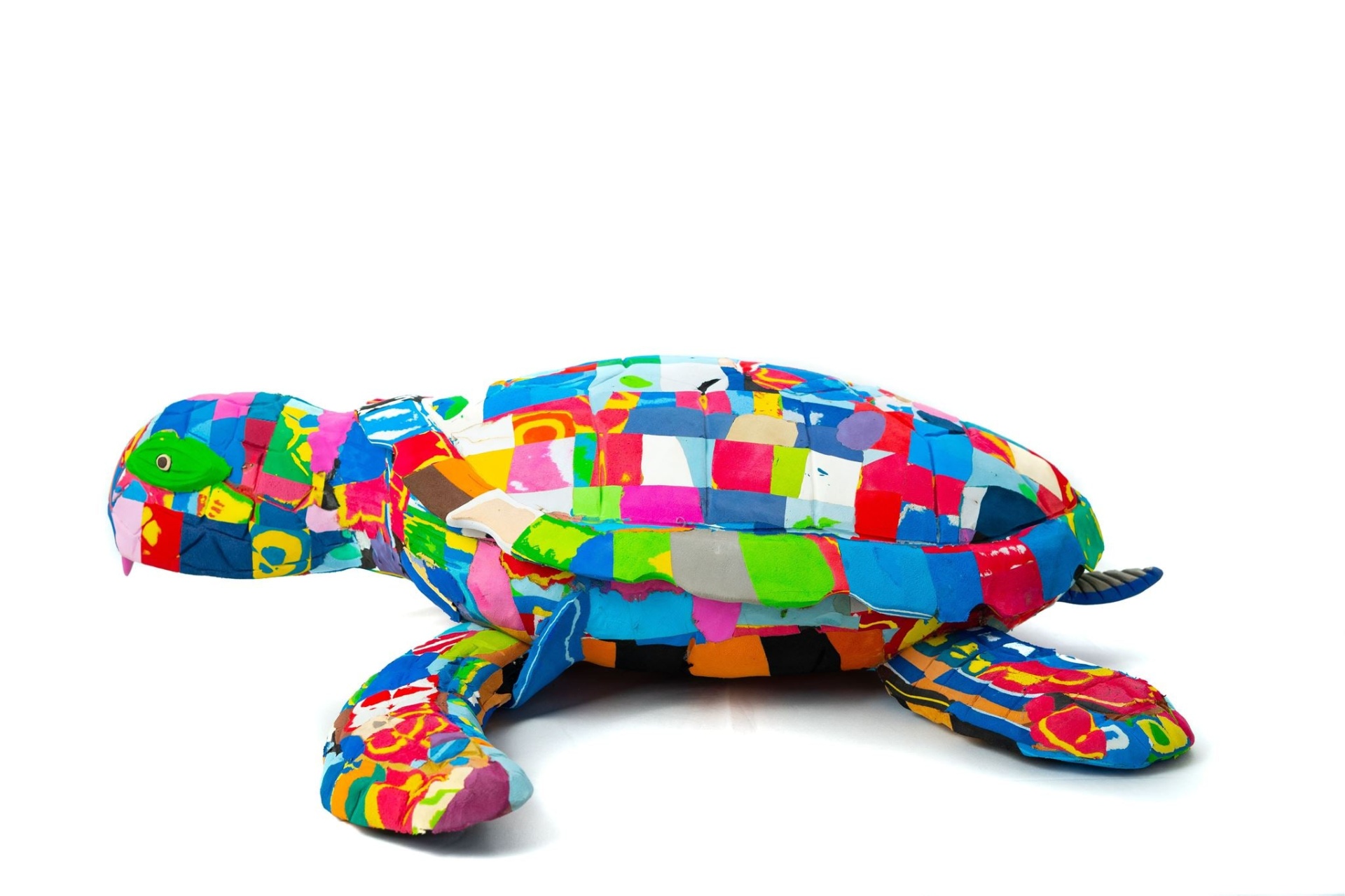 Tartaruga XXL Pelúcia de tartaruga colorida com padrões geométricos