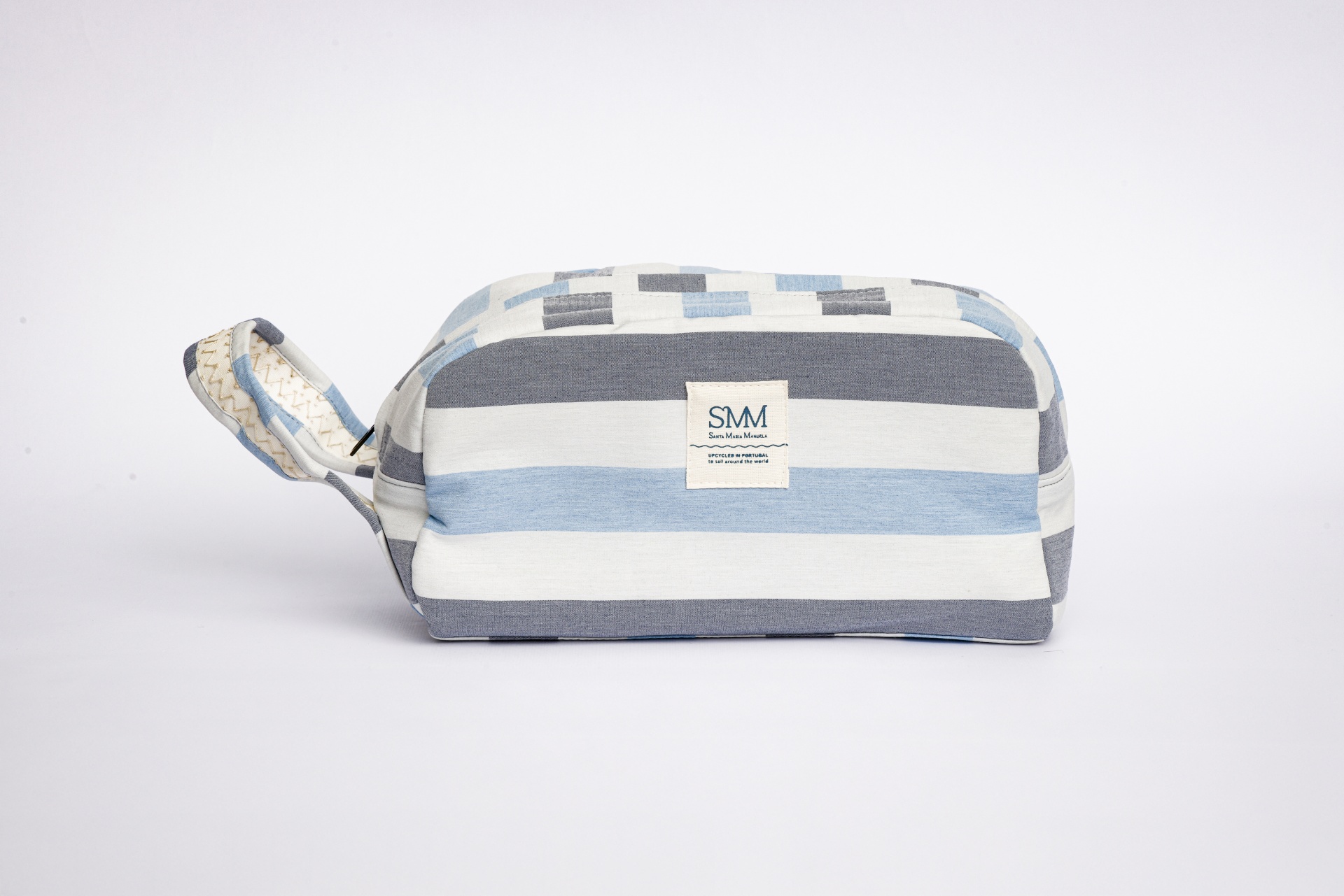 Nécessaire grande Santa Maria Manuela Estojo de tecido riscado azul, cinzento e branco com alça lateral