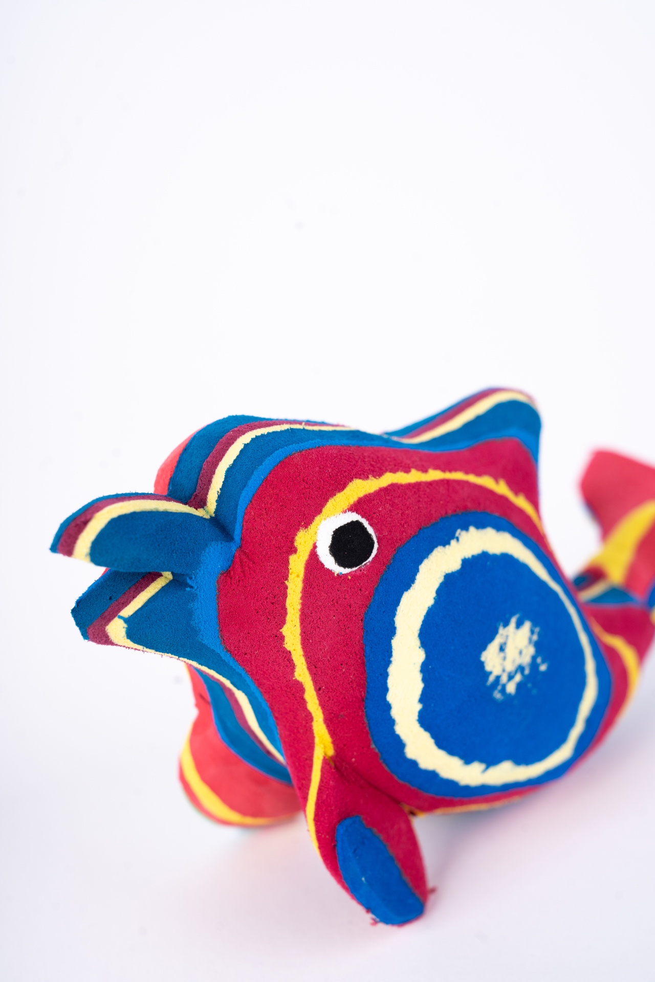 Golfinho S boneco de peixe colorido em tecido