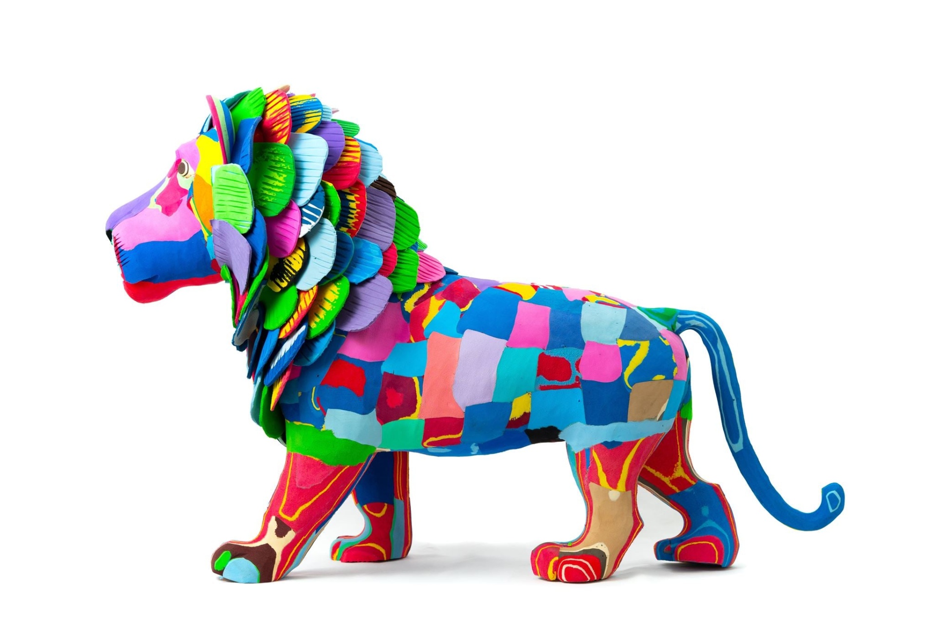 Leão XXL Escultura colorida de leão em tecido patchwork