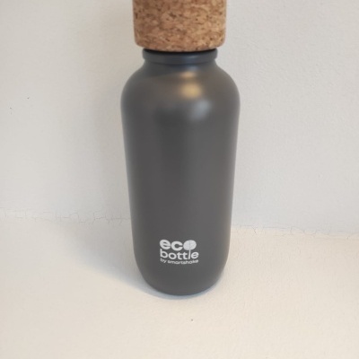 https://www.unitedtoremake.com/product/ecobottle-650ml