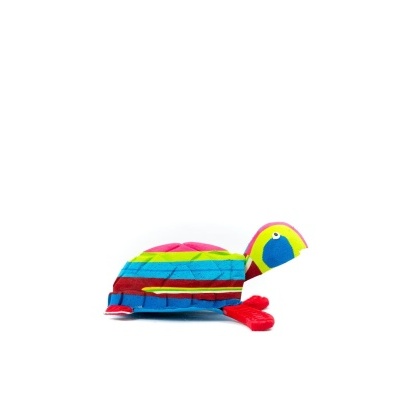 Brinquedo de pelúcia colorido em forma de tartaruga