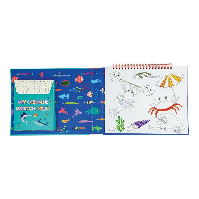 Livro de colorir com temática marinha e canetas rotativas