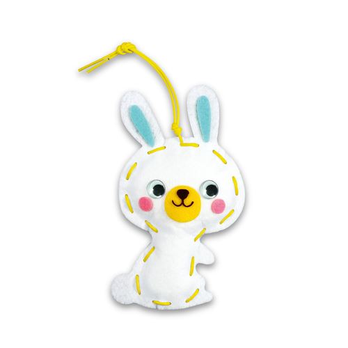 Brinquedo coelho branco em tecido com cordão amarelo para pendurar