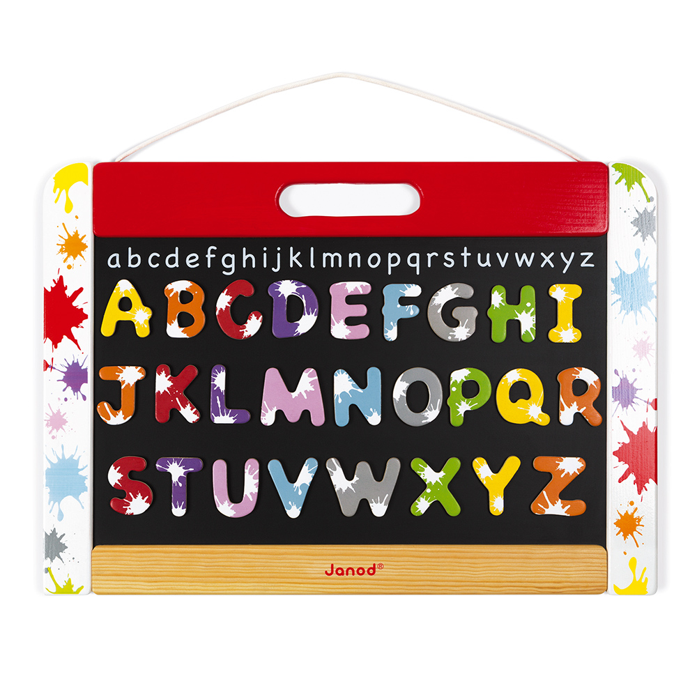 Quadro magnético infantil com letras coloridas do alfabeto e armação decorada com manchas de tinta