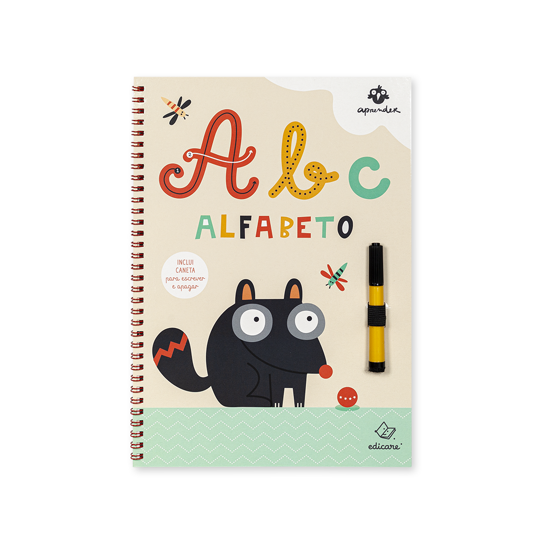 Caderno espiral com capa ilustrada colorida e caneta presa