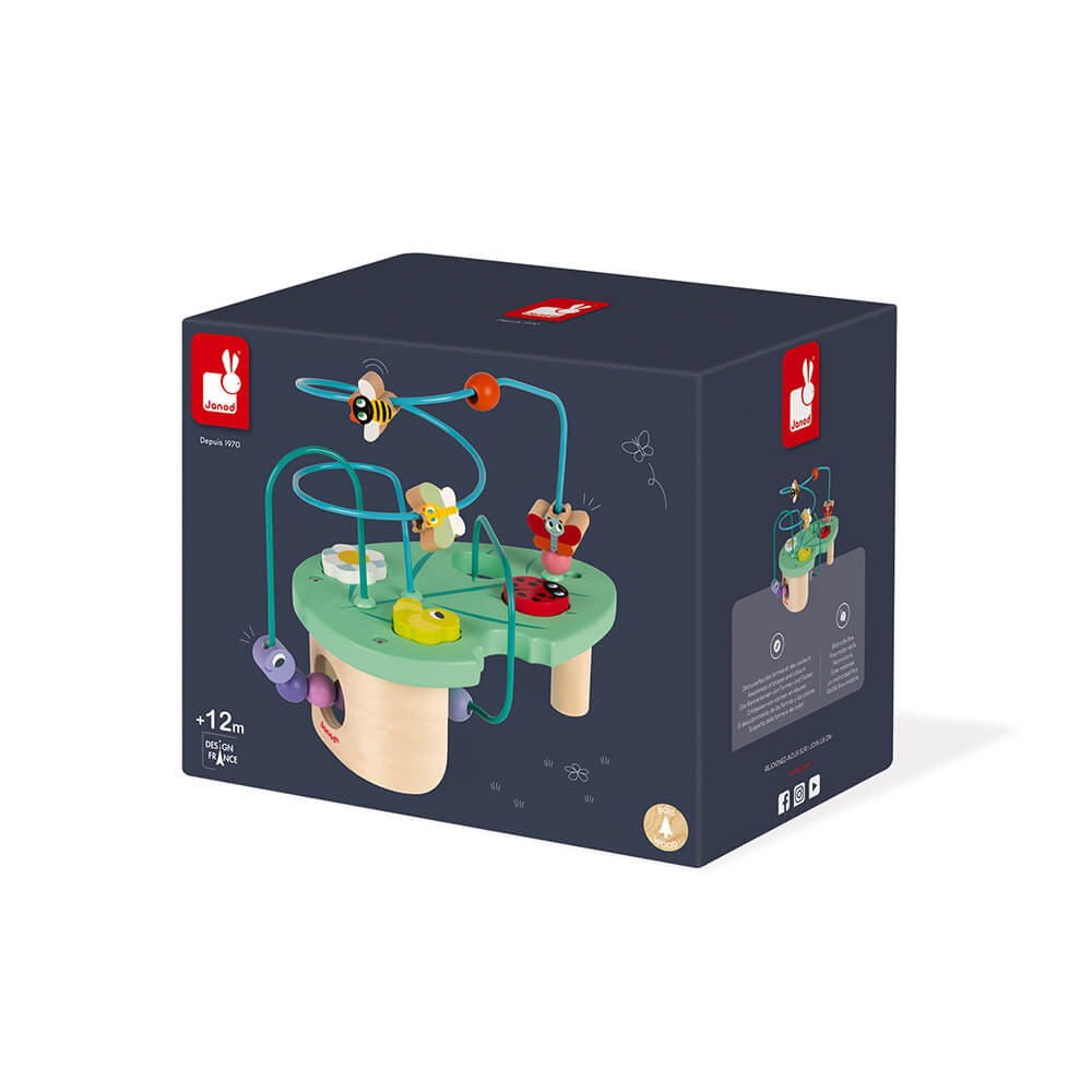 Brinquedo educativo em madeira com percursos de arame e figuras de animais, na caixa azul escura