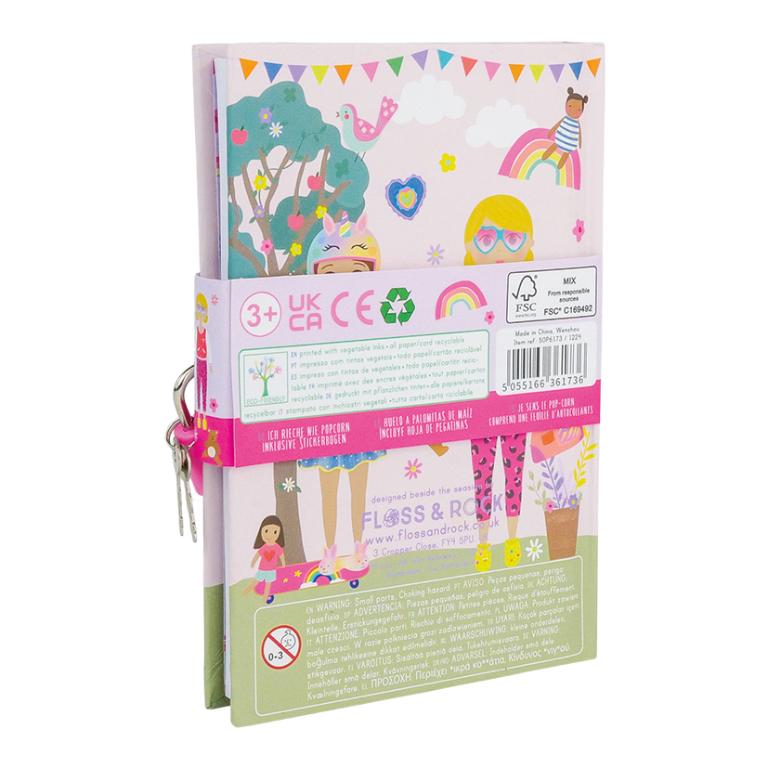 Caderno infantil com capa ilustrada colorida e fecho com chave
