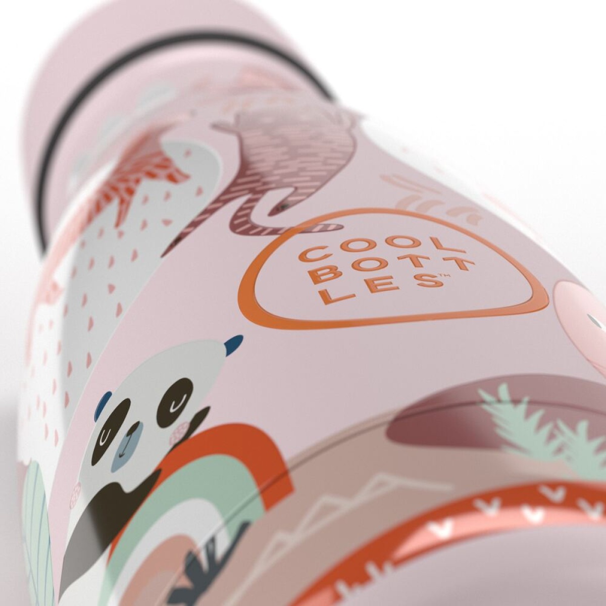 Garrafa térmica rosa com desenho de panda, arco-íris e texto COLD BOTTLES