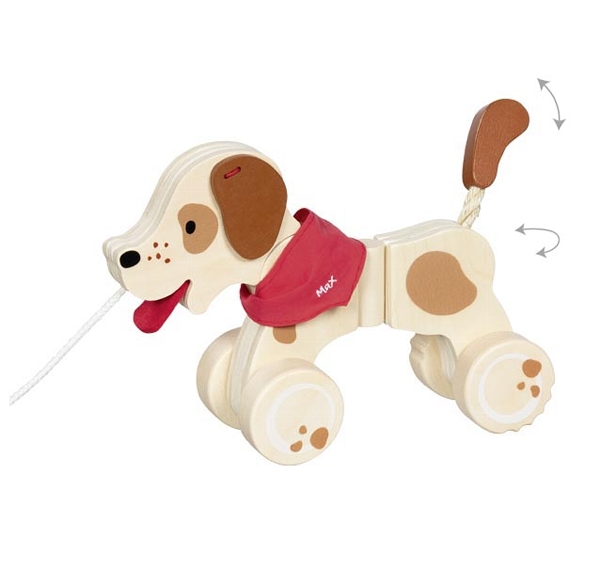 Brinquedo de madeira em forma de cachorro com lenço vermelho e rodas