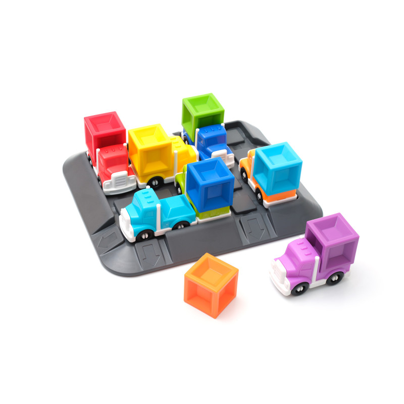 Brinquedos de camiões coloridos de plástico com cubos e base cinzenta com setas