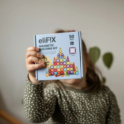 Caixa de kit de construção magnético eliFIX com 50 peças e idade 3+