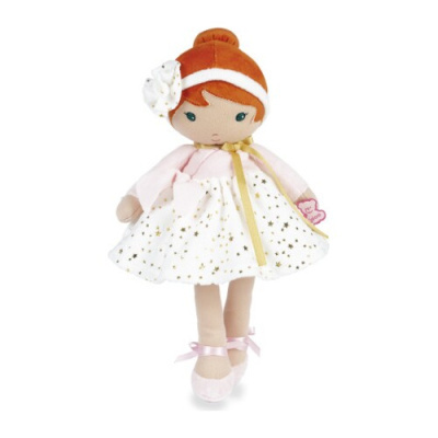 Boneca de pano vestida com vestido branco e estrelas douradas e casaco rosa