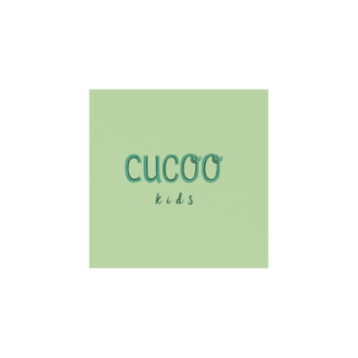 Logótipo com texto CUCOO kids em fundo verde claro