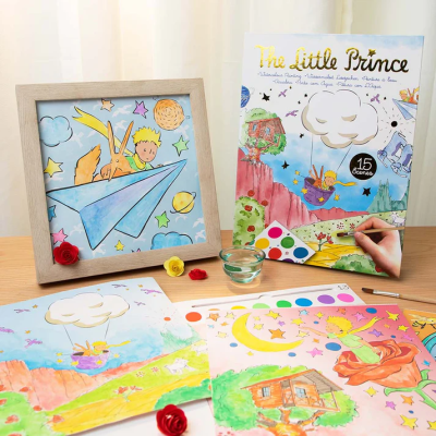 Kit de pintura aguarela The Little Prince com cenas para colorir, pincel e quadro em madeira.