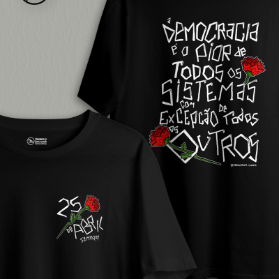 T-shirt preta com texto branco e desenho de cravo vermelho no peito e costas