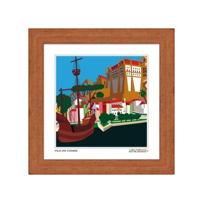 Quadro com arte representando caravela e fortaleza em Vila do Conde, com moldura castanha