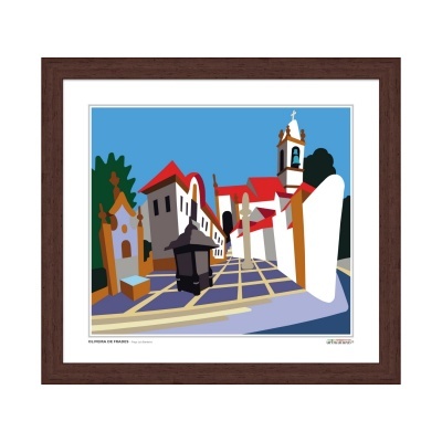 Gravura decorativa colorida emoldurada mostrando rua e igreja com telhados vermelhos