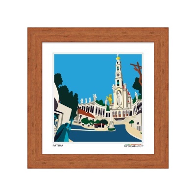Quadro com imagem do Santuário de Fátima e moldura de madeira castanha.