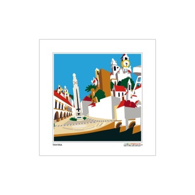 Ilustração colorida da cidade de Tavira com edifícios típicos e uma praça central.