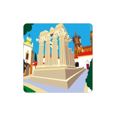 Templo antigo com colunas coríntias e edifícios históricos ao fundo