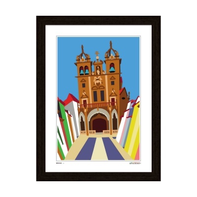 Ilustração colorida de igreja com campanários numa rua com casas coloridas em moldura preta