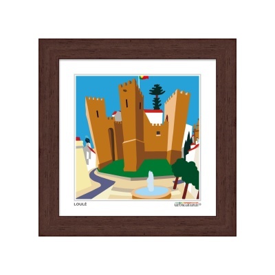 Gravura decorativa do castelo de Loulé emoldurada em madeira escura