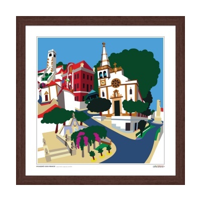 Ilustração estilizada de uma cidade com igreja, árvores e prédios em moldura de madeira escura