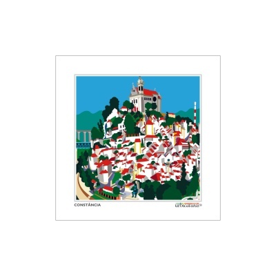 Ilustração digital da vila de Constância com casas brancas, telhados vermelhos, vegetação e céu azul