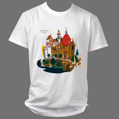 T-shirt branca com ilustração arquitetónica colorida e texto AMARANTE