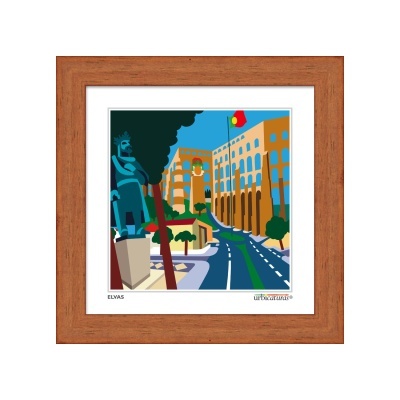 Quadro moldurado com impressão artística colorida da cidade de Elvas em Portugal.