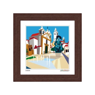 Gravura colorida de igreja e estátua numa moldura de madeira escura