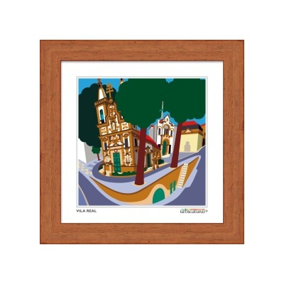 Imagem digital estilizada de uma praça com edifícios e árvores, moldura em madeira castanho-avermelhada