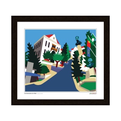 Gravura moderna de rua inclinada com árvores, edifícios e estátuas em moldura castanha escura