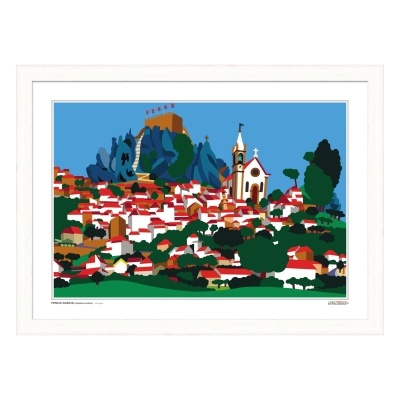 Imagem digital colorida de uma vila com casas brancas e telhados vermelhos e uma igreja com torre