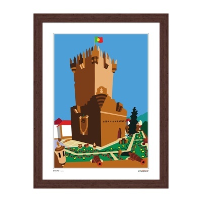 Ilustração colorida de castelo castanho em quadro com moldura de madeira castanha.