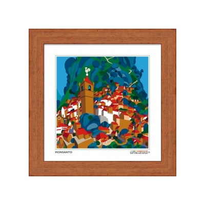 Quadro decorativo com imagem colorida de Monsanto e moldura em madeira.
