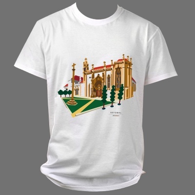 T-shirt branca com ilustração colorida de edifício histórico e texto Setubal