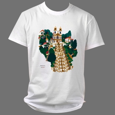 T-shirt branca com estampa colorida de igreja e vegetação