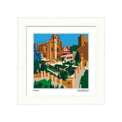 Quadro com ilustração digital de castelo histórico em Tomar com moldura branca
