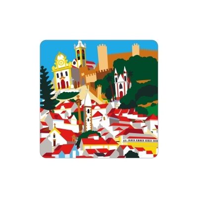 Ilustração colorida de cidade com casas brancas, igrejas, castelo e céu azul