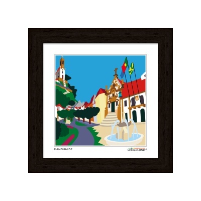 Ilustração colorida de Mangualde com edifícios, fonte e bandeiras em moldura preta