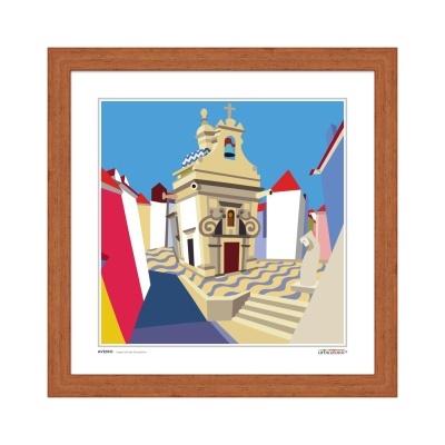 Quadro com ilustração gráfica de igreja e escadaria com moldura de madeira castanha