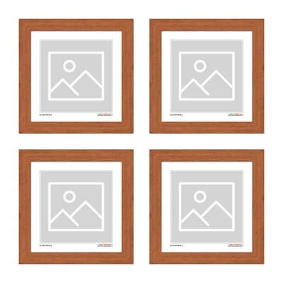 Quatro molduras quadradas de madeira com espaço para imagens