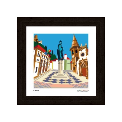Gravura colorida emoldurada de praça e estátua em Tomar.