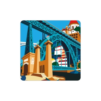 Ilustração gráfica de ponte azul metálica com pilares castanhos e edifícios ao fundo.