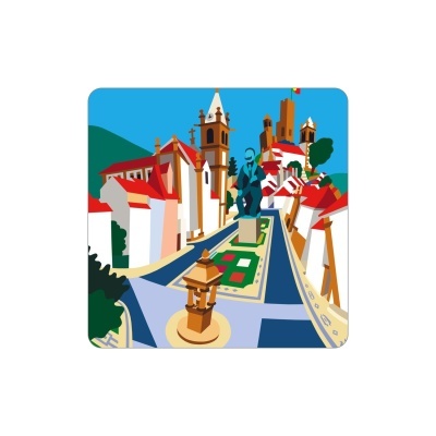 Ilustração de praça com estátua, casas e torres com bandeira de Portugal