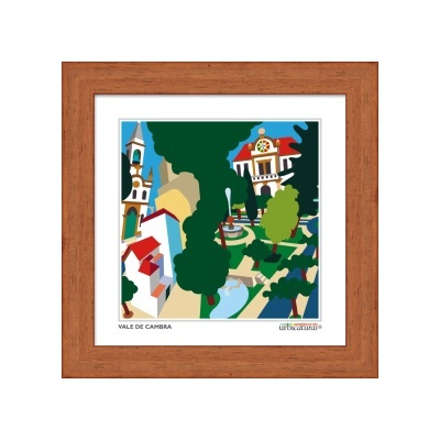 Quadro com ilustração estilizada de paisagem urbana em Vale de Cambra com moldura de madeira