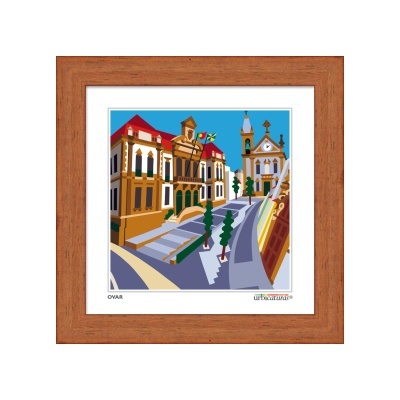 Quadro com ilustração colorida de edifícios e céu azul em moldura de madeira